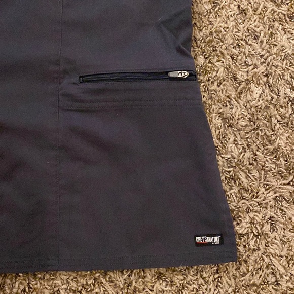 Grey’s Anatomy scrub set. - Picture 2 of 6